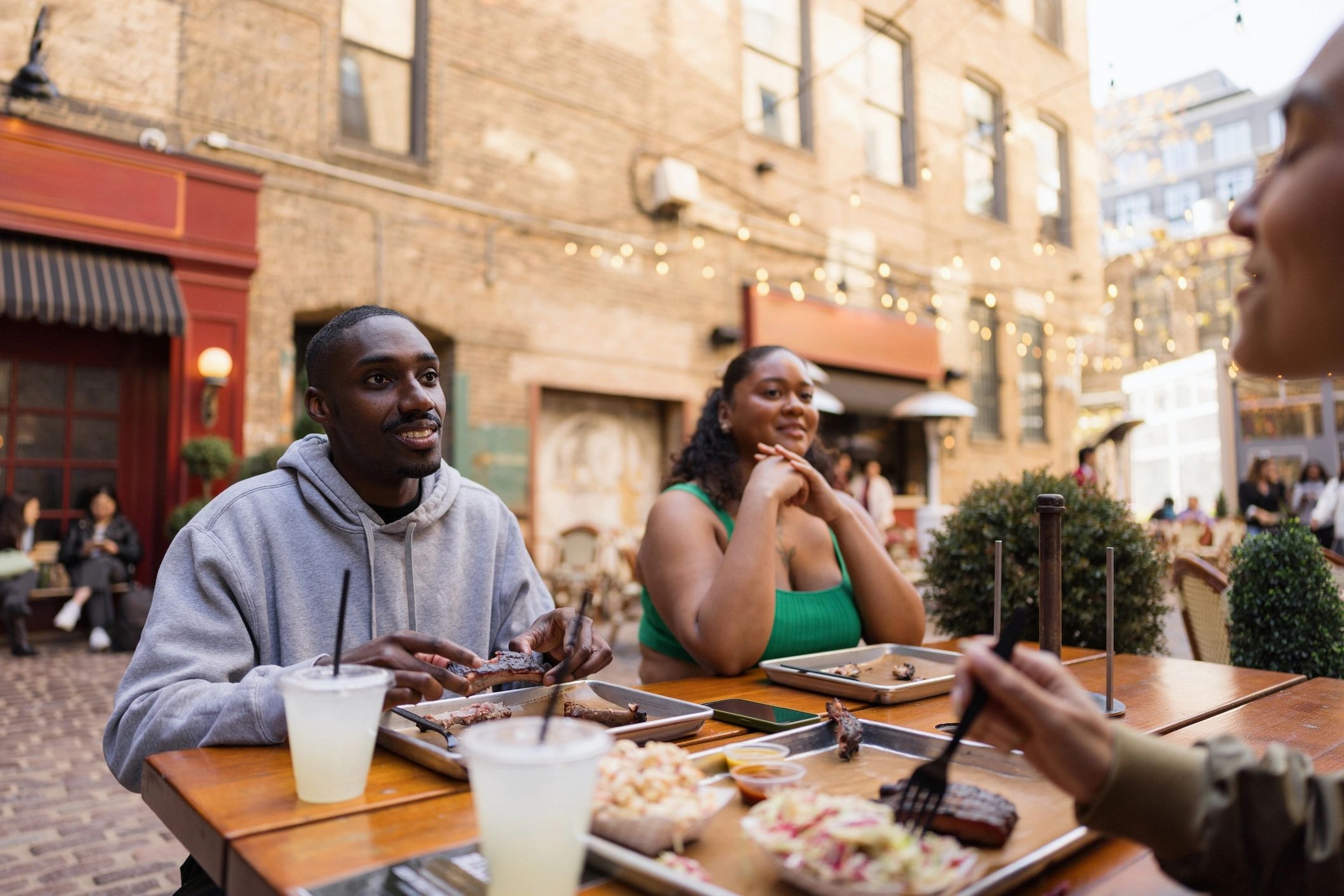 About Dean Richards: Chicago's Entertainment Expert